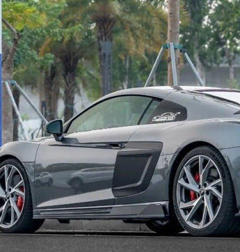 Audi R8 Gen 2 2020 2021 2022 2023 with Aftermarket Parts - Side Skirts Carbon Fiber from Ventus Veloce